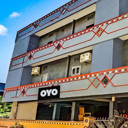 Hotel O Lavish Stay Sururnagar Bagian luar foto